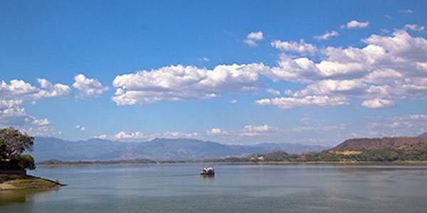 Lake Suchitan